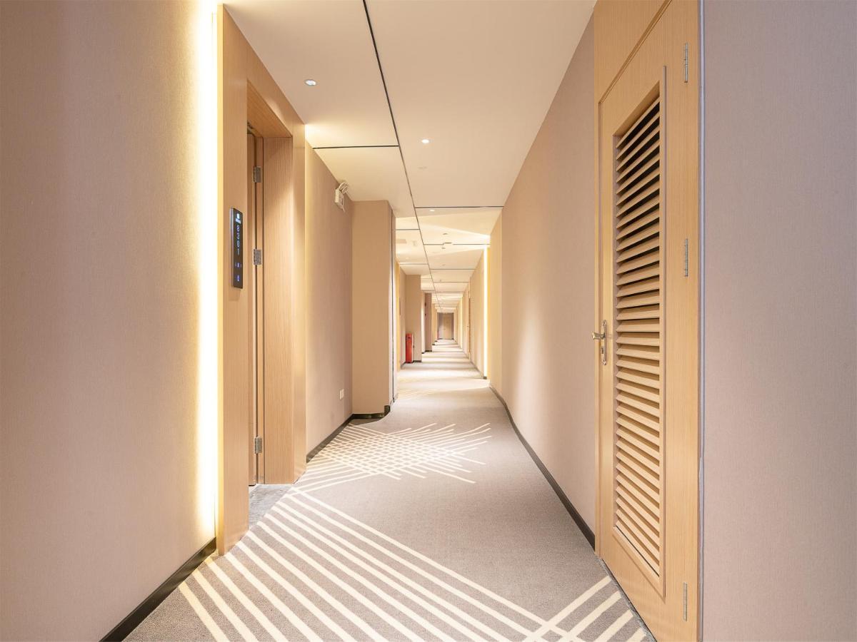 Chaoman Hotel -Guangzhou Shijing City Plaza Xiaoping Subway Station المظهر الخارجي الصورة